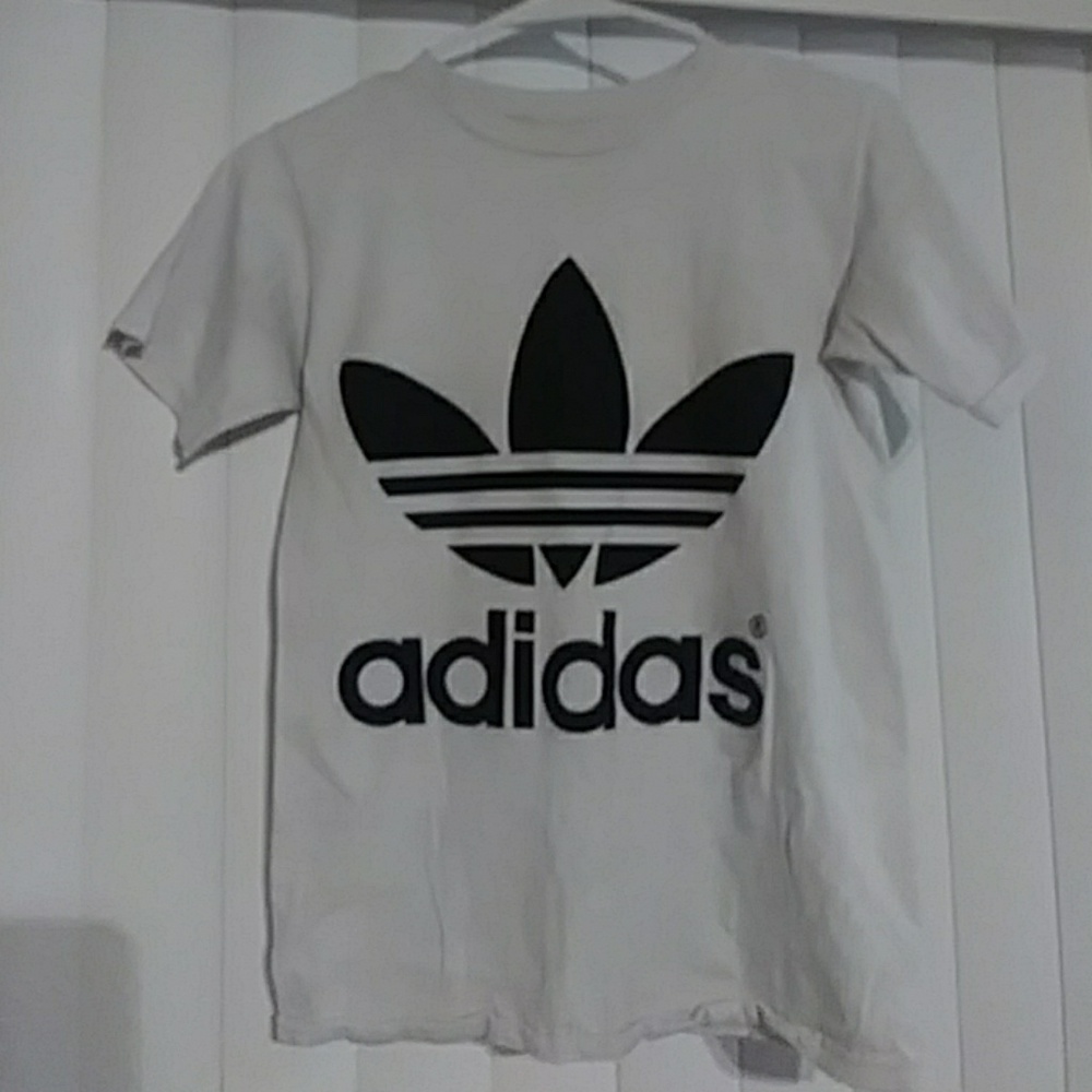 Adidas vintage tee